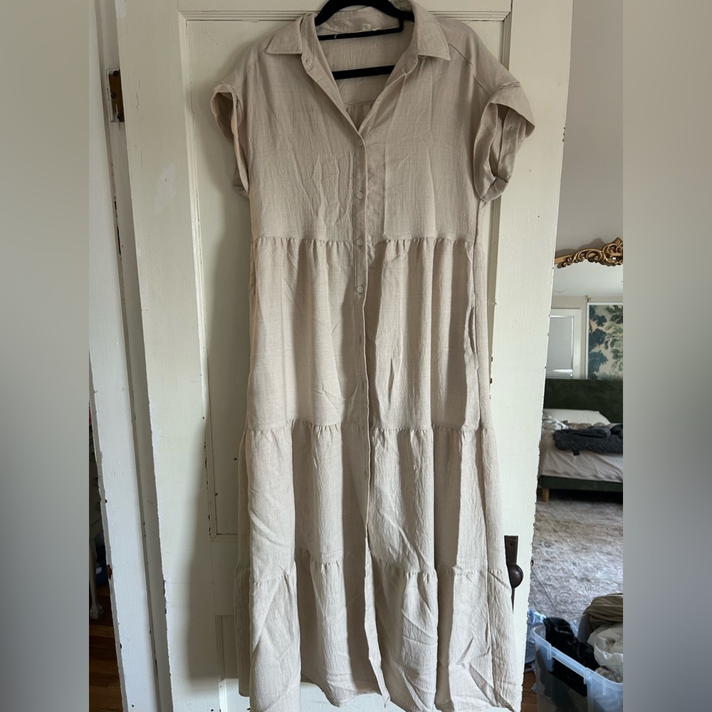 Max Studio Light Cream Tiered Button-Front Women's Dress